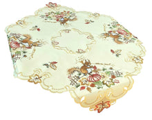 Lade das Bild in den Galerie-Viewer, Tischdecke Eichhörnchen