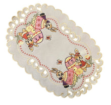 Lade das Bild in den Galerie-Viewer, Osterdecke beige rosa Ostern Osterhasen Tischläufer Tischdecke Mitteldecke