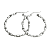 Lade das Bild in den Galerie-Viewer, Twist Elegance Creolen aus Edelstahl, gedreht, silberfarben