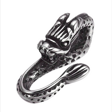 Lade das Bild in den Galerie-Viewer, Dragon Claw Steel Drachenkopf-Anhänger aus Edelstahl – 27 × 13 × 13 mm