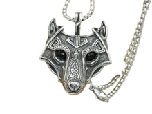 Lade das Bild in den Galerie-Viewer, Spirit Wolf Dual Eyes Edelstahlkette mit Wolfskopf-Anhänger