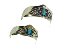 Lade das Bild in den Galerie-Viewer, Stiefelspitze oder Stiefelhacke Westernstiefel verziert mit Türkisem Stein