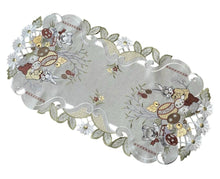 Lade das Bild in den Galerie-Viewer, Osterhasen silber / grau Tischläufer Tischdecke Mitteldecke Deckchen gestickt