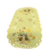 Lade das Bild in den Galerie-Viewer, Osterhasen Ostereier Schmetterlinge Tischläufer Tischdecke Mitteldecke gestickt