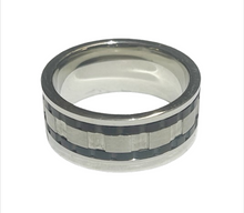 Lade das Bild in den Galerie-Viewer, Steel Motion Spinning Ring aus Edelstahl – Drehring mit schwarzem Streifen 10 mm