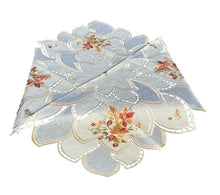 Lade das Bild in den Galerie-Viewer, Eichen Ahorn Kastanie Herbst Tischläufer Tischdecke Mitteldecke Deckchen creme