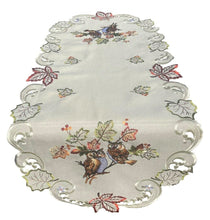Lade das Bild in den Galerie-Viewer, Eulen Blatt Tischläufer Tischdecke Mitteldecke Deckchen gestickt creme