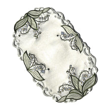 Lade das Bild in den Galerie-Viewer, Weiße Maiglöckchen Tischläufer Tischdecke Mitteldecke Deckchen gestickt