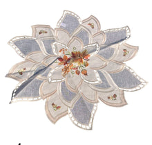 Lade das Bild in den Galerie-Viewer, Eichen Ahorn Kastanie Herbst Tischläufer Tischdecke Mitteldecke Deckchen creme