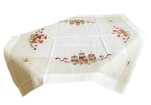 Lade das Bild in den Galerie-Viewer, Weihnachtsdecke Mitteldecke 3 Kerzen Geschenke creme weiss beige 85 x 85 cm