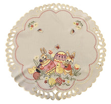 Lade das Bild in den Galerie-Viewer, Osterdecke beige rosa Ostern Osterhasen Tischläufer Tischdecke Mitteldecke