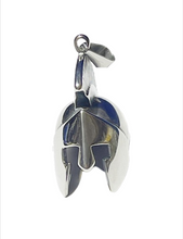Lade das Bild in den Galerie-Viewer, Aquila Maximus – Gladiatorenhelm Anhänger aus Edelstahl, ca. 50 × 35 × 23 mm