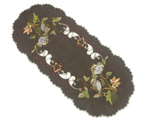 Lade das Bild in den Galerie-Viewer, Eulen Kastanie Herbst Tischläufer Tischdecke Mitteldecke Deckchen gestickt braun