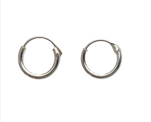 Lade das Bild in den Galerie-Viewer, Pure Silver Hoops Creolen 925 Sterling Silber – Ø 8 / 14 / 25 / 30 mm