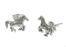 Lade das Bild in den Galerie-Viewer, "Silver Mustang" Ohrstecker Pferd 925er Silber