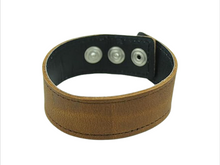 Lade das Bild in den Galerie-Viewer, Urban Cuff Breites Lederarmband mit Ziernaht, verstellbar – 2,5 cm breit