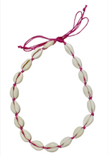 Lade das Bild in den Galerie-Viewer, Ocean Spirit Shells Muschelkette Kauri Muscheln auf Wachsband Schwarz Blau Pink