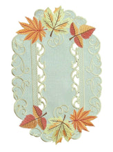 Lade das Bild in den Galerie-Viewer, Kastanie Herbst Blatt Tischläufer Tischdecke Mitteldecke Deckchen gestickt creme