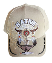 Lade das Bild in den Galerie-Viewer, Baseballcap, Mütze mit Schild Native Pride bestickt mit Longhorn