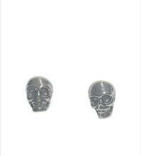 Lade das Bild in den Galerie-Viewer, Dark Spirit Skull Ohrstecker Totenkopf aus Edelstahl – ca. 8 × 13 × 10 mm
