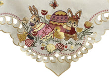 Lade das Bild in den Galerie-Viewer, Osterdecke beige rosa Ostern Osterhasen Tischläufer Tischdecke Mitteldecke