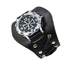 Lade das Bild in den Galerie-Viewer, Armbanduhr Bikeruhr Lederarmband Totenkopf Skull Nieten