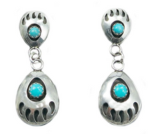 Lade das Bild in den Galerie-Viewer, Ohrstecker Ohrringe 925er Sterling Silber, 2 Bärentatzen und Türkisnugget Navajo