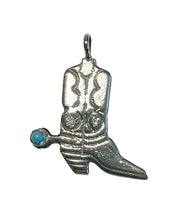 Lade das Bild in den Galerie-Viewer, Anhänger Cowboystiefel mit Türkis 925er Sterling Silber Handarbeit Navajo