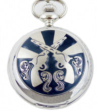 Lade das Bild in den Galerie-Viewer, Taschenuhr mit Sprungdeckel und Kette Colt Pistole Peacemaker Cowboy