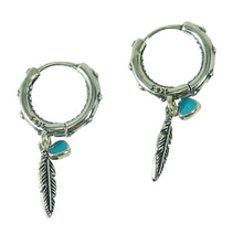 Lade das Bild in den Galerie-Viewer, Ohrringe Creolen Echt Silber 925 mit Anhänger Feder und Herz Indianerschmuck
