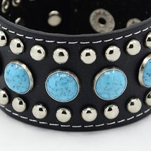 Lade das Bild in den Galerie-Viewer, Armband Lederarmband mit türkisen Steinen u. Nieten Biker Western Country Indian