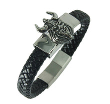 Lade das Bild in den Galerie-Viewer, Stabiles Lederarmband geflochten mit Wikinger aus Edelstahl