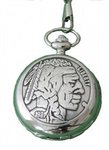 Lade das Bild in den Galerie-Viewer, Taschenuhr mit Sprungdeckel und Kette Indianer 5 Cents Western