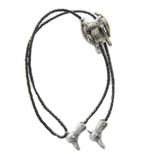Lade das Bild in den Galerie-Viewer, Westernsattel Hufeisenund Cowboystiefel versilbertes Bolo Tie Westernkrawatte