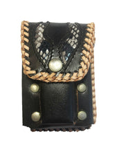 Lade das Bild in den Galerie-Viewer, Zigarettenetui Zigarettenbox Gürteltasche aus Leder schwarz mit Feuerzeughalter