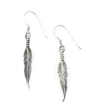 Lade das Bild in den Galerie-Viewer, Ohrringe Ohrhänger Feder 925 er Sterling Silber Indianerschmuck