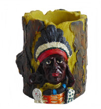 Lade das Bild in den Galerie-Viewer, Stiftehalter Vase Köcher im Westernstyle Indianer auf Baumstamm handbemalt