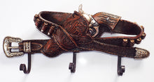 Lade das Bild in den Galerie-Viewer, 3er Kleiderhaken Garderobehaken Wandhaken Western Belt & Gun, Holster Colt 30cm