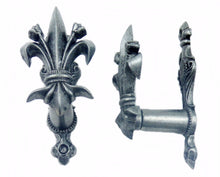 Lade das Bild in den Galerie-Viewer, Waffenhalter Wandhalter ausziehbar Pistole Gewehr Fleur de Lys Lilie