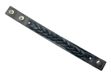 Lade das Bild in den Galerie-Viewer, Echt Lederarmband Western Biker braun oder schwarz Flechtung