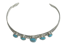 Lade das Bild in den Galerie-Viewer, Armreif Armspange 925er Sterling Silber 5 Türkise Handarbeit Navajo
