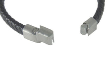 Lade das Bild in den Galerie-Viewer, Stabiles Lederarmband geflochten mit Wolf Wolfskopf aus Edelstahl