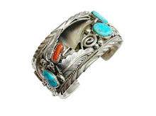 Lade das Bild in den Galerie-Viewer, Armreif Armspange 925er Sterling Silber Bärenkralle Türkis Koralle Handarbeit