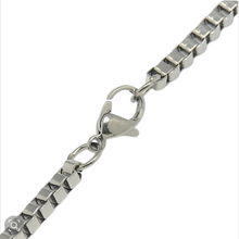 Lade das Bild in den Galerie-Viewer, Torino Cube Venezianerkette aus Edelstahl – 3 mm stark – 50, 55 oder 60 cm
