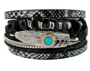 Lederarmband im Westernstyle Country Feder Perlen türkise Steine 5 Stränge