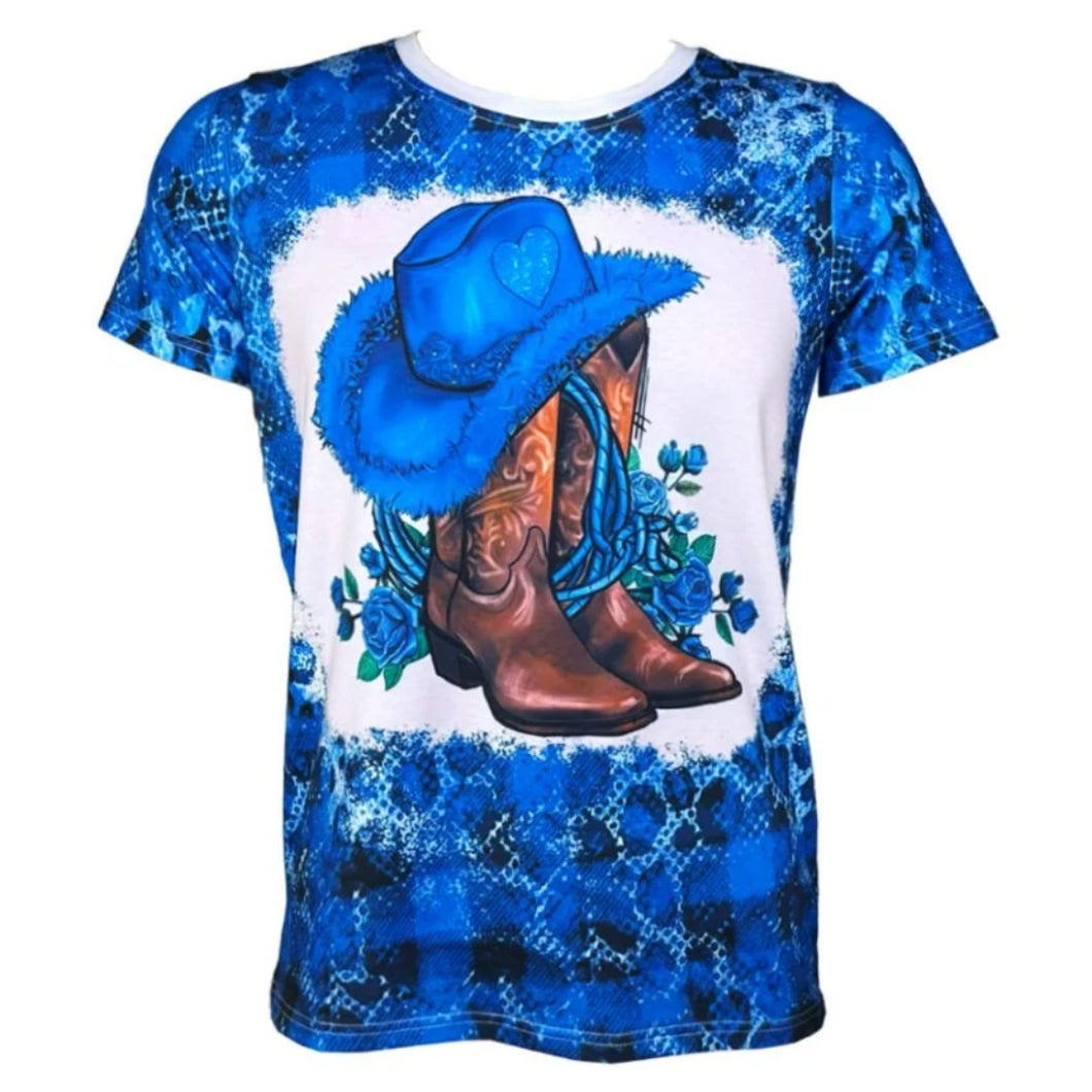 Blaues T-Shirt Westernshirt bedruckt mit Cowboystiefeln und Cowboyhut