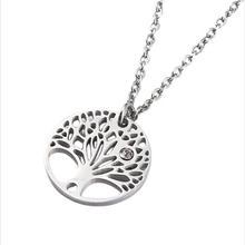 Lade das Bild in den Galerie-Viewer, Tree of Light Edelstahlkette mit Lebensbaum-Anhänger – 43 + 5 cm – Anhänger Ø 15

