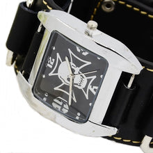 Lade das Bild in den Galerie-Viewer, Armbanduhr Uhr Biker PU Lederarmband Eisernes Kreuz Totenkopf Skull Halbringe
