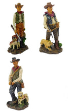 Lade das Bild in den Galerie-Viewer, Cowboy mit Hund und Winchester 3 verschiedene oder als Set 13 cm groß handbemalt

